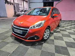 Peugeot 208 1.6 hdi 100 cv led gps clim ...