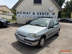 Renault Clio 1.4 80 CH BOÎTE AUTO CLIM 61489 Km FAIBLE KILOMÉTRAGE