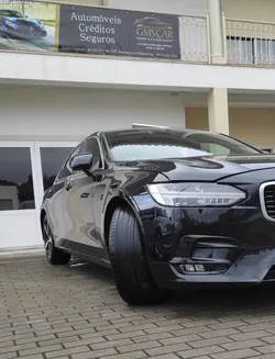 Volvo S90 2.0 D4 R-DESIGN