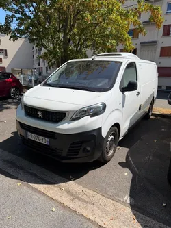 Véhicule utilitaire frigorifique