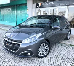 Peugeot 208 1.2 PureTech Signature