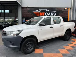 Toyota Hilux 2.4 d-4d 4wd cd cm