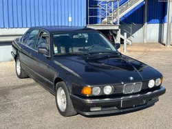 BMW 730 E32