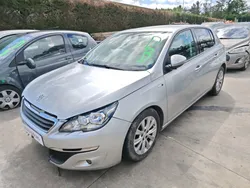 Peugeot 308 1.6 hdi accidentée