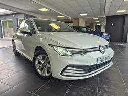 VOLKSWAGEN GOLF 8 LIFE 2.0 TDI 115 cv 13990 euros