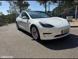 Tesla Model 3 Tração Traseira
