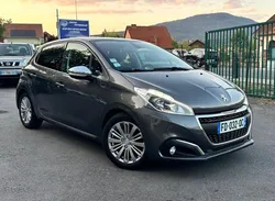 PEUGEOT 208 l BLUEHDI 100 CV ALLURE