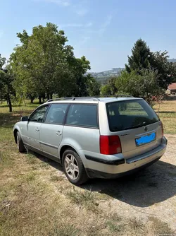 VW Passat Variant