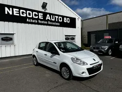 RENAULT CLIO III 1.2 16V 75 CH Zen 10/2014 162500KMS CLIMATISATION
