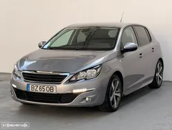 Peugeot 308 1.2 PureTech Style J17