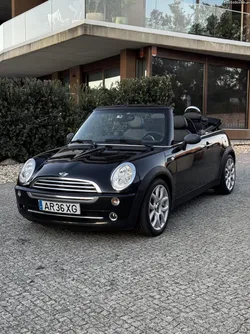 MINI Cooper Cabrio