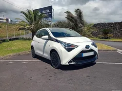 Toyota Aygo 1.0 X-Play - 72CV - 2019