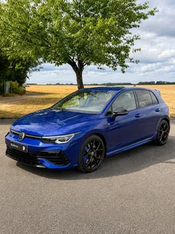 Volkswagen Golf 8 R Performance – Akrapovic – 320 ch DSG7 4Motion