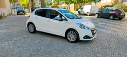 Peugeot 208 1.2 Pure Tech - Versão Style