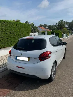 Peugeot 208 1.2 PureTech Style