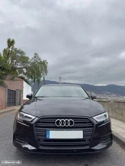 Audi A3 Limousine 1.6 TDI S tronic design