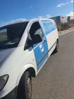 Mercedes-Benz Vito Furgón 111CDI Compacta 116