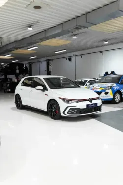 Volkswagen Golf GTI 2.0 TSI DSG 180kW