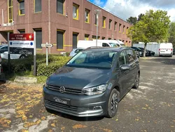 Volkswagen Touran 1.6 TDI 115ch BlueMotion 7 places / Suivi d'entretien