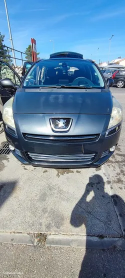 Peugeot 5008 1.6 HDi Executive CMP6