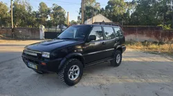Nissan Terrano 2.7 TD 100cv