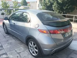 Honda Civic 2.2i-CTDi DPF Sport