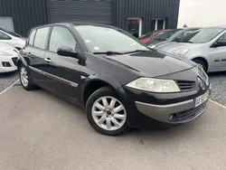 Renault Mégane II 1,6i Essence 16V 110 Chvx « Régulateur de vitesse,Climatisation,Jantes »