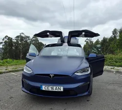 Tesla Model X LONG RANGE