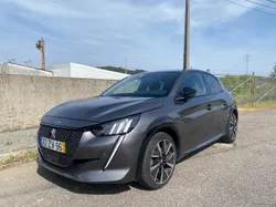 Peugeot 208 GT line