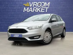 FORD Focus SW 1.5 D 105ch Business - 2017 - CarPlay - Régulateur de vitesse - Crochet d'attelage