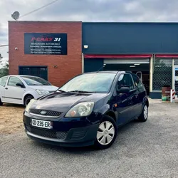 FORD FiestaV Phase 2 1.3 i 70cv / DISTRIBUTION OK / RIEN À PRÉVOIR MÉCANIQUEMENT