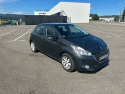 Peugeot 208 Essence 2014