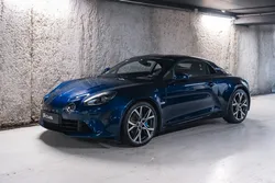 Alpine A110 Légende - Bleu Abysse, 2ème main, Origine française, Système audio Focal - Disponible en financement à partir de 590e / Mois