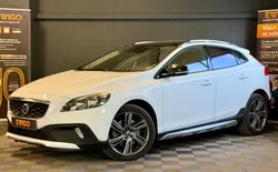 Volvo v40 cross-country 2.0 d2 120ch - toit panoramique