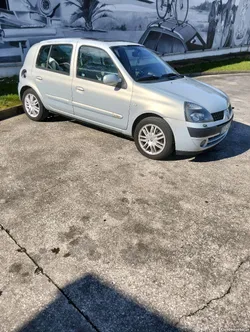 Renault Clio initial Paris