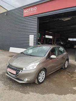 Peugeot 208 1.6 HDI Active Distri ok