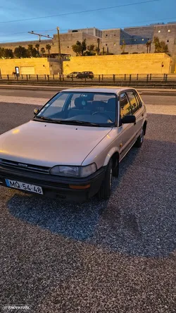 Toyota Corolla LB. 1.3 Cristal Line