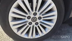 Opel Astra J Sports Tourer de 2013