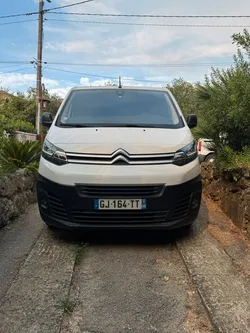 Vente d'un véhicule utilitaire "Citroen JUMPY 2022"