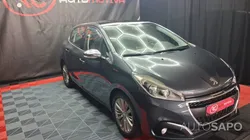 Peugeot 208 de 2015
