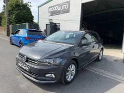 Volkswagen polo édition highline / 1.6 hdi 95 chv / système de navigation / siège chauffants / régulateur de vitesse / climatisation / limitateur de vitesse / radar de recul / très propre /