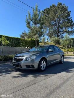 Chevrolet Cruze 1.6 LS