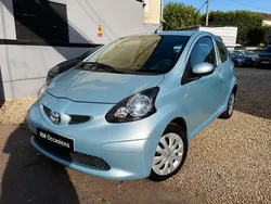 TOYOTA Aygo 3 Portes 1.0 VVTi 68 cv GARANTIE 3 MOIS GPS CARPLAY