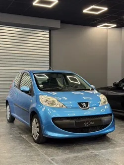 Peugeot 107 1.0 68 cv CLIM Boîte Automatique - Garantie 12 mois