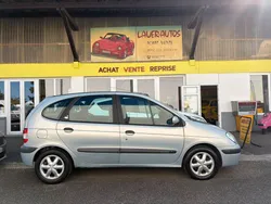 RENAULT SCENIC 1.6 1V 110ch EXPRESSION BVA équipé PMR