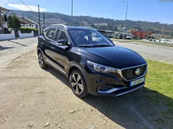 MG ZS EV LUXUARY