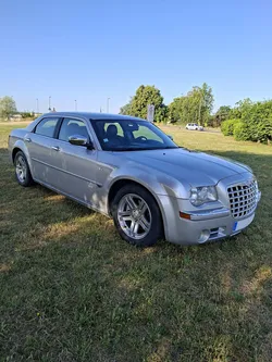 Chrysler 300C 2.7 V6 193ch Boite Auto