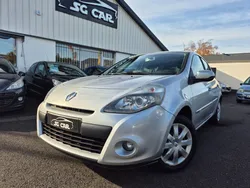 Renault CLIO III 1L2 75CH ESSENCE Dynamique TomTom