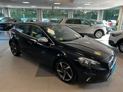 VOLVO V40 D2 R-Design 115ch Toit Panoramique