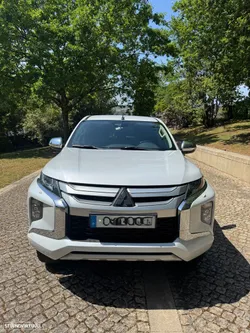 Mitsubishi L200 Pick Up 4x4 S&S Cabine Dupla Select